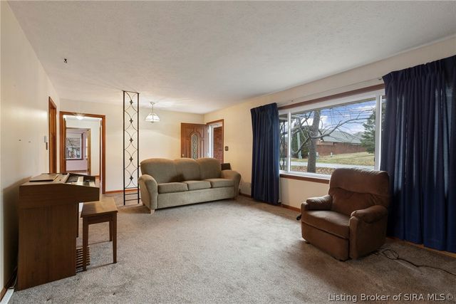 3801 Chapel Lane, New Albany, IN 47150