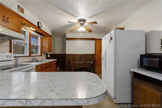 3801 Chapel Lane, New Albany, IN 47150
