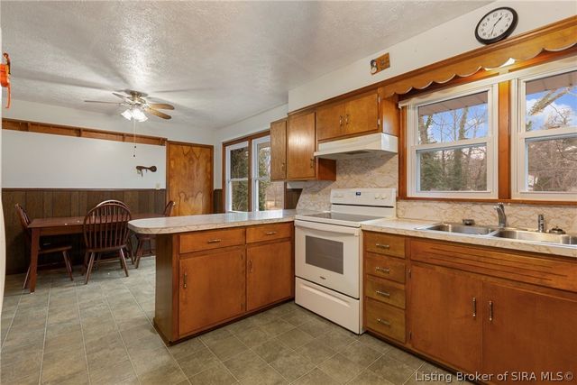 3801 Chapel Lane, New Albany, IN 47150