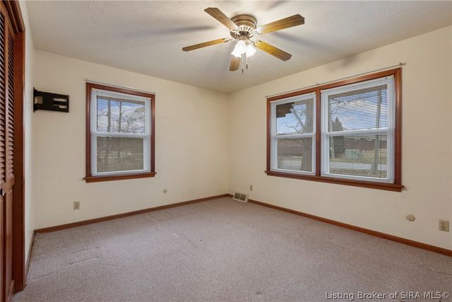 3801 Chapel Lane, New Albany, IN 47150