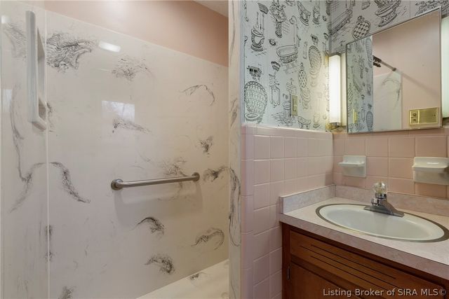 3801 Chapel Lane, New Albany, IN 47150