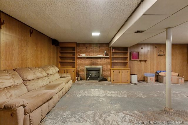 3801 Chapel Lane, New Albany, IN 47150