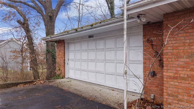 3801 Chapel Lane, New Albany, IN 47150