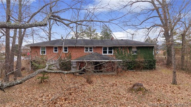 3801 Chapel Lane, New Albany, IN 47150