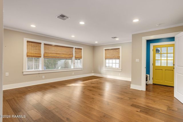 211 Oleander Street, Lafayette, LA 70506