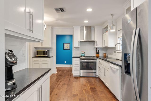 211 Oleander Street, Lafayette, LA 70506