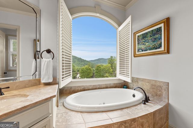 96 Fair View Drive, Clayton, GA 30525