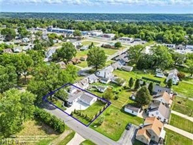 2001 Brownlee Avenue, Youngstown, OH 44514