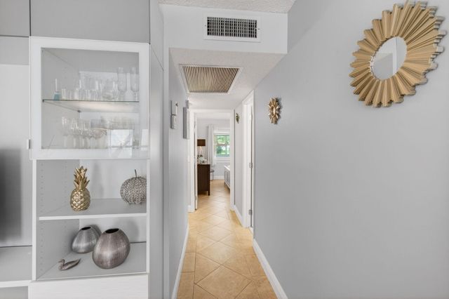 1121 Cambridge F, Deerfield Beach, FL 33442