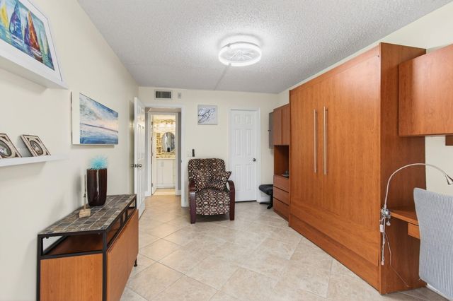 1121 Cambridge F, Deerfield Beach, FL 33442