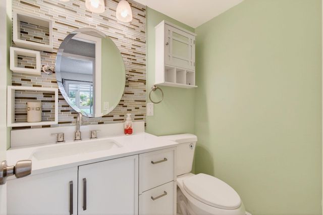 1121 Cambridge F, Deerfield Beach, FL 33442