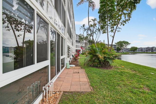 1121 Cambridge F, Deerfield Beach, FL 33442