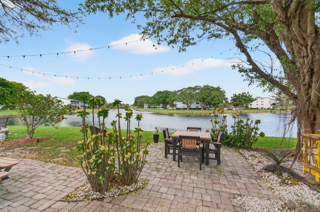 1121 Cambridge F, Deerfield Beach, FL 33442