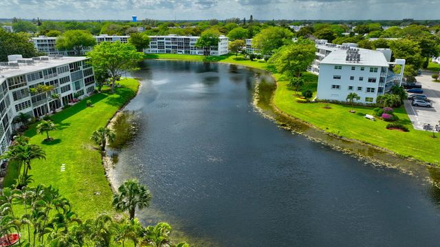 1121 Cambridge F, Deerfield Beach, FL 33442