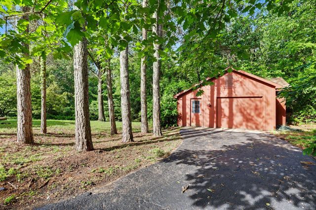 8735 Glen Nevis Road Ne, Ada Twp, MI 49301