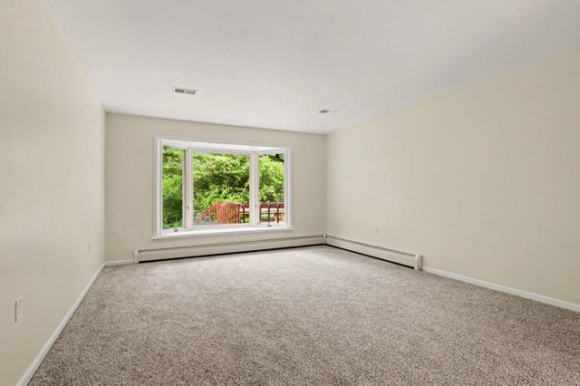 8735 Glen Nevis Road Ne, Ada Twp, MI 49301