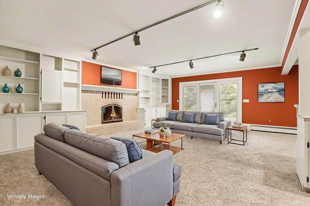 8735 Glen Nevis Road Ne, Ada Twp, MI 49301