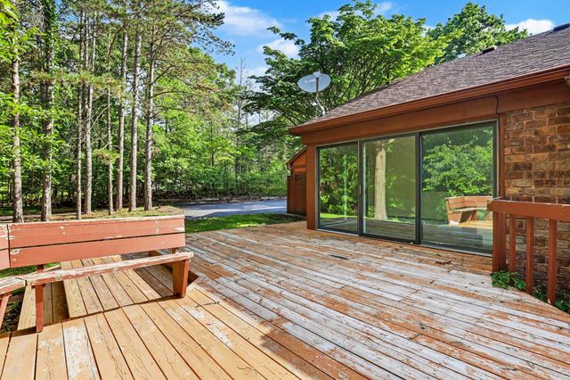 8735 Glen Nevis Road Ne, Ada Twp, MI 49301