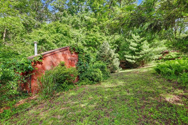 8735 Glen Nevis Road Ne, Ada Twp, MI 49301