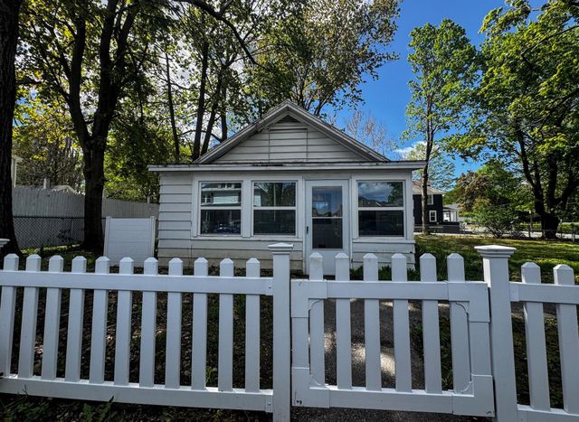 99 Coolidge Avenue, Bennington, VT 05201
