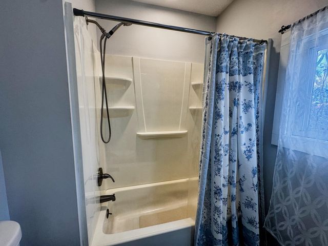 99 Coolidge Avenue, Bennington, VT 05201