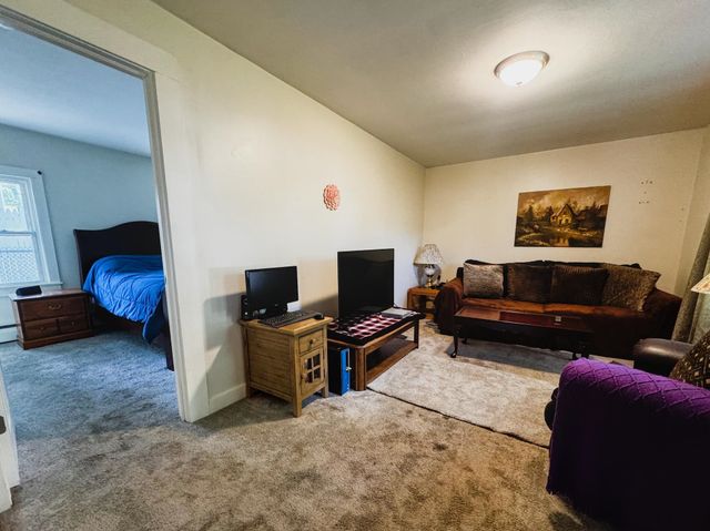 99 Coolidge Avenue, Bennington, VT 05201