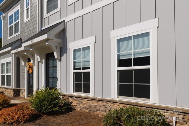 2180 Moss Meadow Lane, Denver, NC 28037