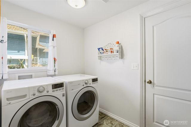 21 E Michelle Court, Union, WA 98592