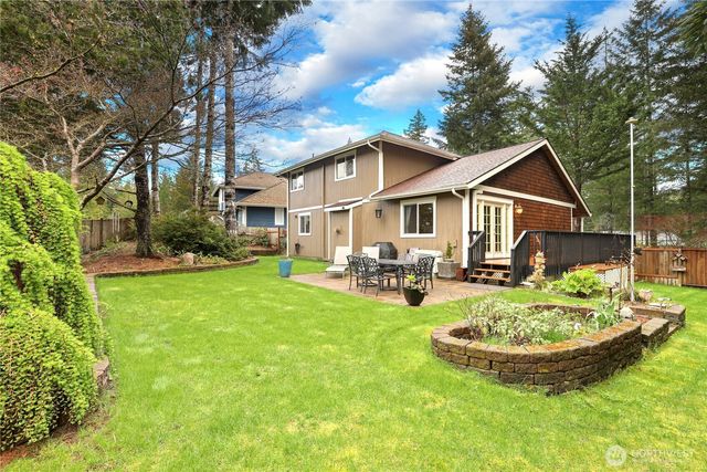 21 E Michelle Court, Union, WA 98592