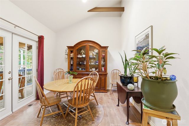 21 E Michelle Court, Union, WA 98592