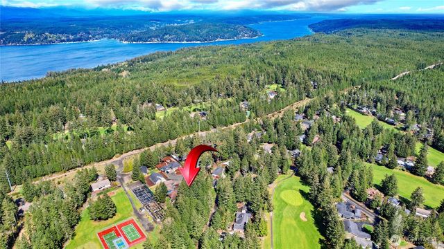21 E Michelle Court, Union, WA 98592