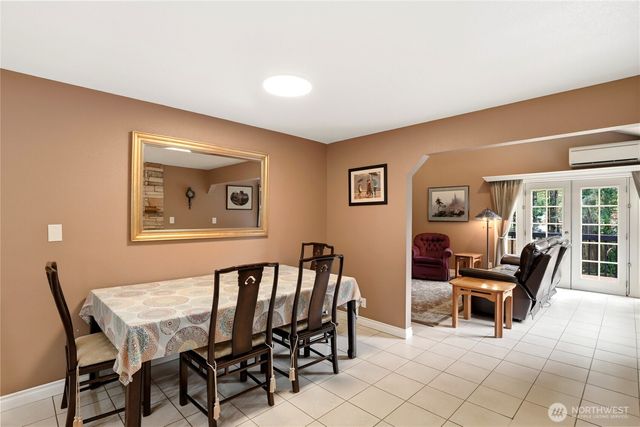 21 E Michelle Court, Union, WA 98592