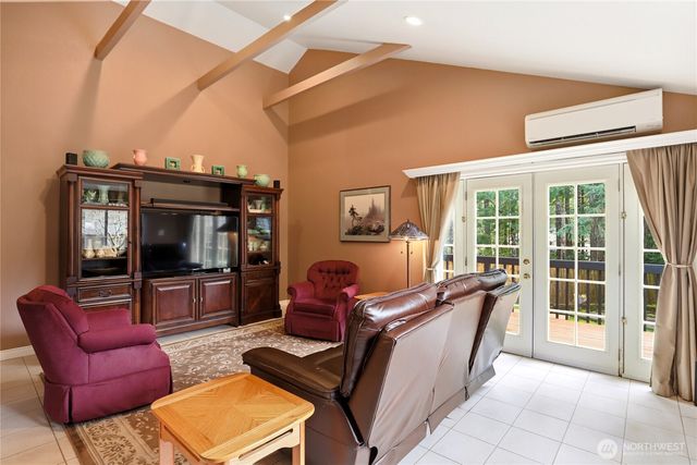 21 E Michelle Court, Union, WA 98592