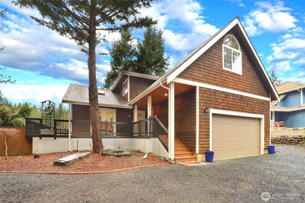 21 E Michelle Court, Union, WA 98592