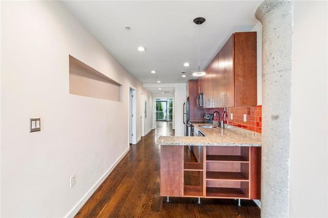 890 Memorial Drive SE 207, Atlanta, GA 30316