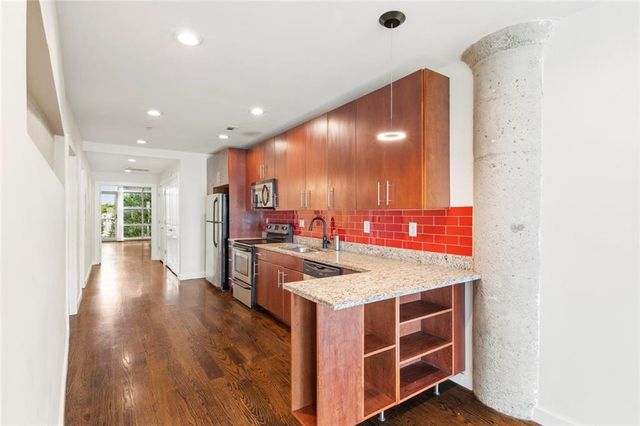 890 Memorial Drive SE 207, Atlanta, GA 30316