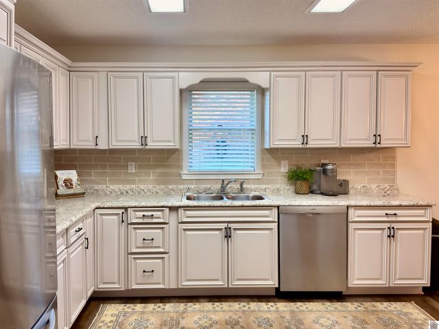 1351 S Friendship Rd, Paducah, KY 42001