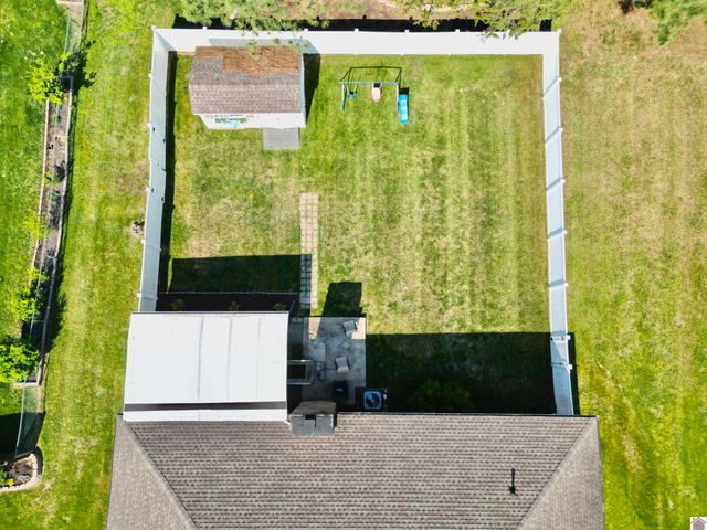1351 S Friendship Rd, Paducah, KY 42001