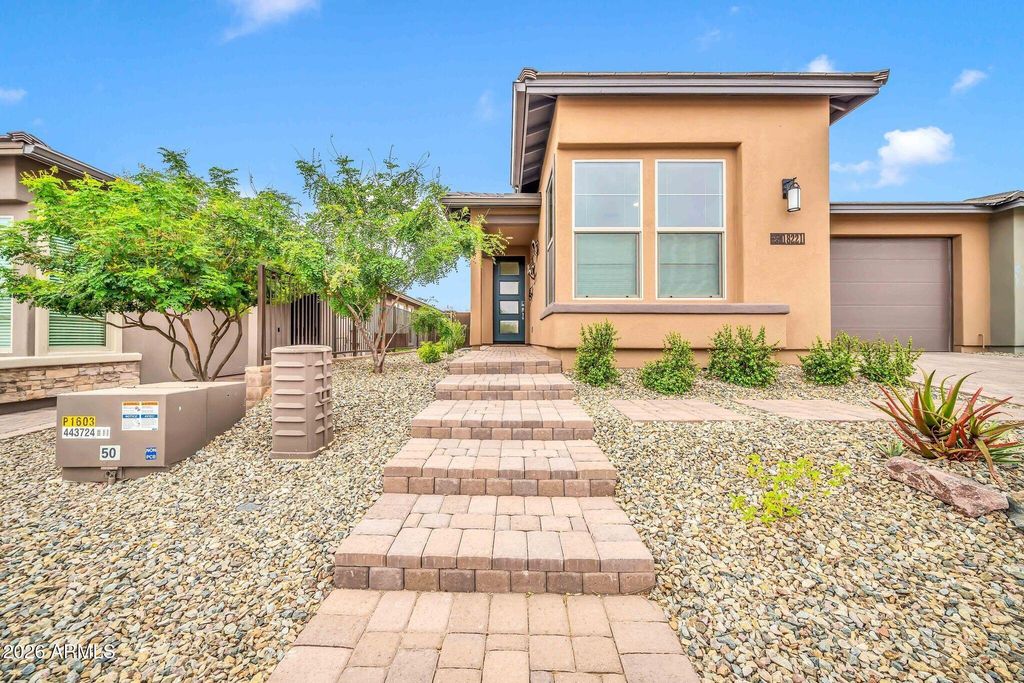 Image 6 of property listing at 18221 E SPRING VALLEY Court, Rio Verde, AZ 85263
