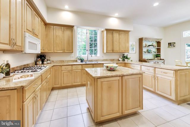 8011 SUMMER MILL CT, Bethesda, MD 20817