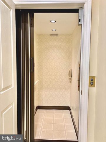8011 SUMMER MILL CT, Bethesda, MD 20817