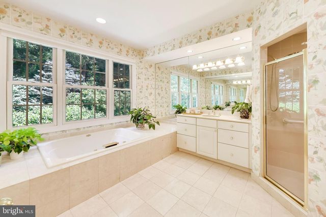 8011 SUMMER MILL CT, Bethesda, MD 20817