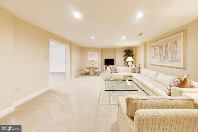 8011 SUMMER MILL CT, Bethesda, MD 20817