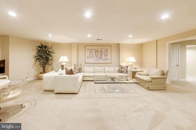 8011 SUMMER MILL CT, Bethesda, MD 20817