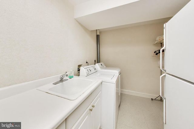 8011 SUMMER MILL CT, Bethesda, MD 20817