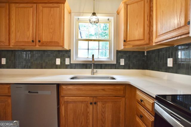 544 Academy Woods Drive, Jefferson, GA 30549