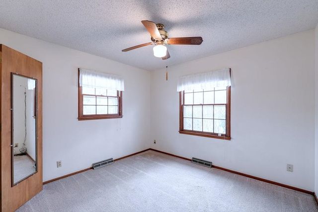 1115 Mound St, Winfield, KS 67156