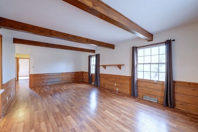 1115 Mound St, Winfield, KS 67156