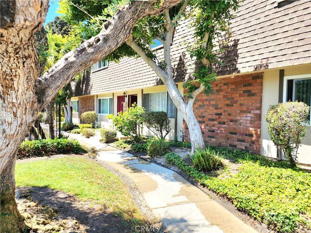 3733 N Harbor 53, Fullerton, CA 92835