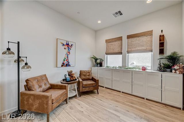 10136 Sequoia Glen Avenue, Las Vegas, NV 89166